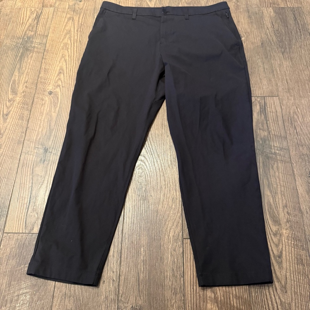 Lululemon Mens Black Slacks Size 36‎
